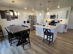 Capone's Hideaway! - Pet Friendly