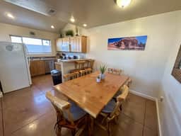 Garage I Pet-Friendly I Communal Pool & Hot Tub