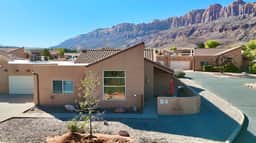 Red Rock Haven with Garage, Pool & Hot Tub