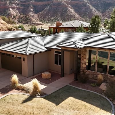 Scenic Escape in Kanab | Pet-Friendly | Community Pool & Hot Tub