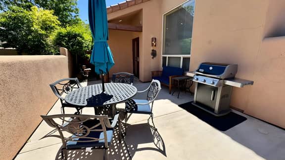 Wild Edge Retreat I Rim Village with Garage I Communal Pool/Hot Tub