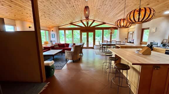 The Moab Pearl Ecolodge I Peaceful Retreat I Private Hot Tub I 360° Views!