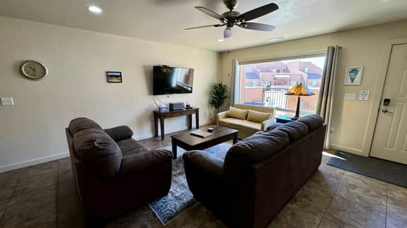 Moab Rim Views! I Pet Friendly I Garage I Pool & Hot Tub